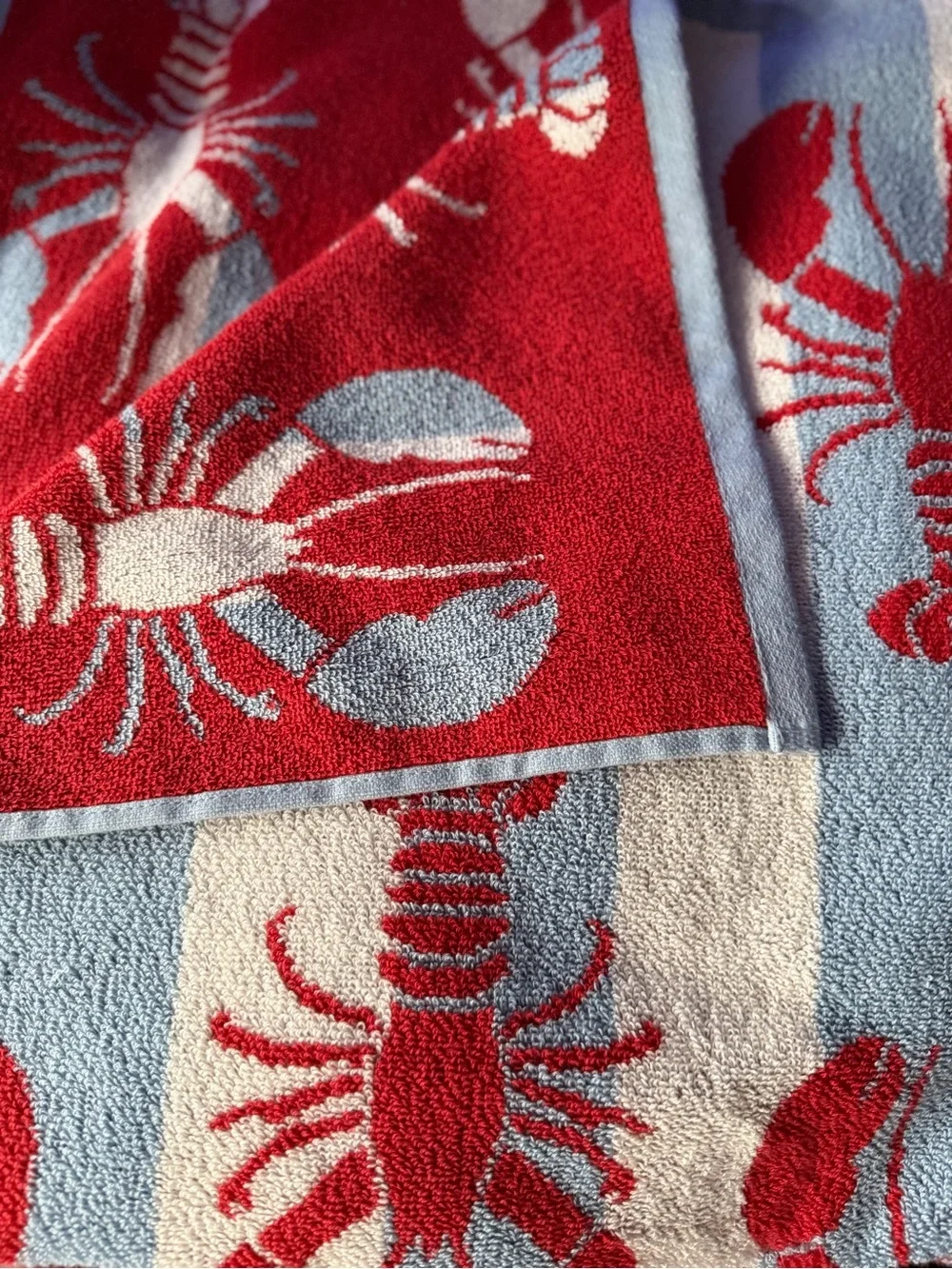 RACHEL ZOE REVERSIBLE BLUE WHITE STRIPED RED LOBSTER BEACH TOWEL 40”x70” NWT